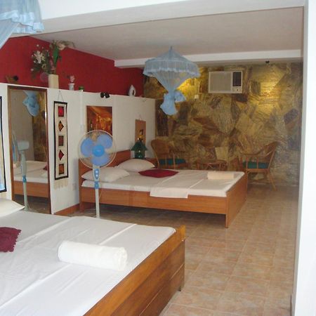 Days Inn Kandy Extérieur photo